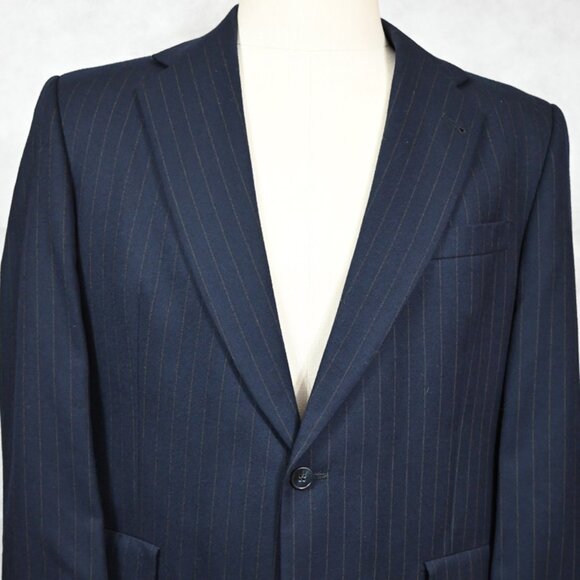 GORGEOUS Hart Schaffner Marx Flannel Wool Gray With Gold Stripe Suit 42R 34x30